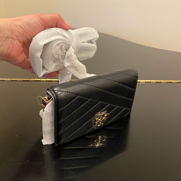 NWT authentic rare luxury minimalist Tory Burch Kira Chevron Phone Crossbody - Picture 6 of 17